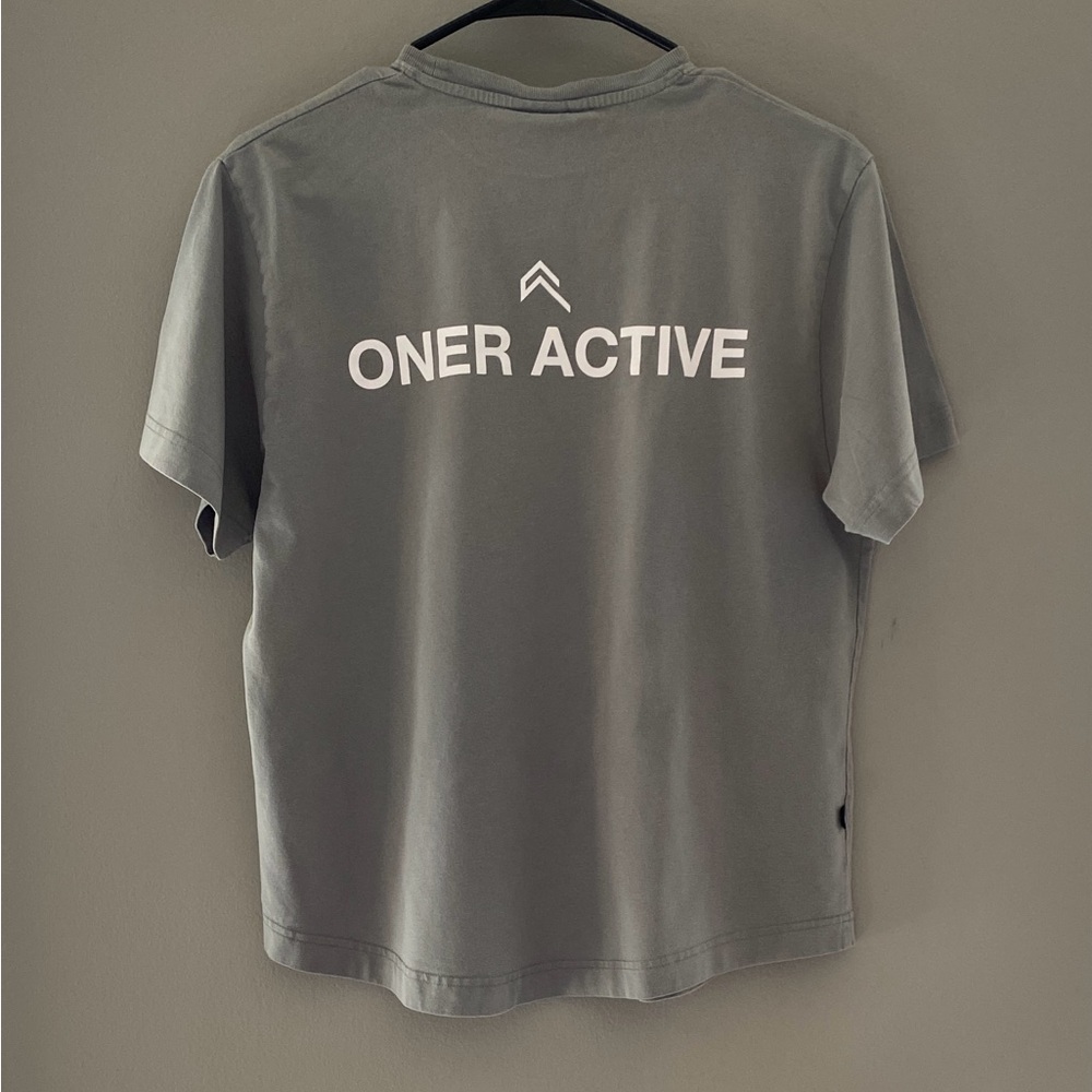 Oner active sage green short sleeve shirt. Size XS, fits like S.